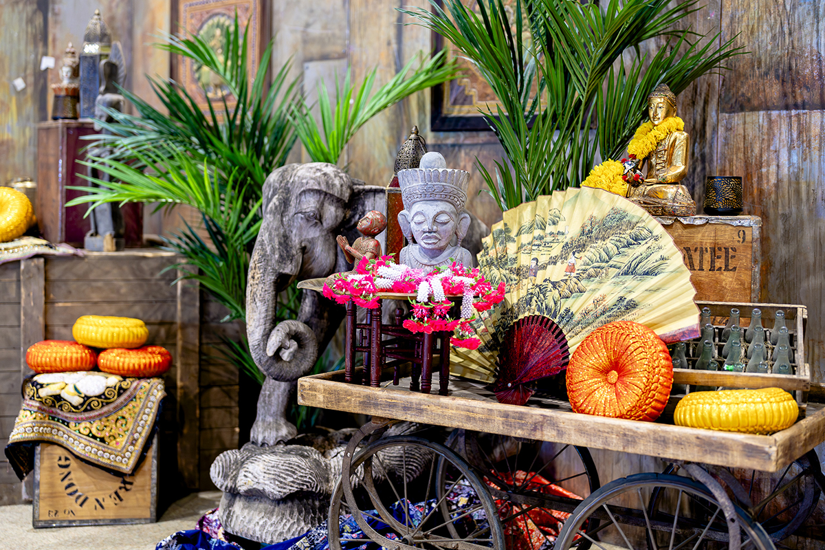 Aziatische decorstukken op Vakantiebeurs