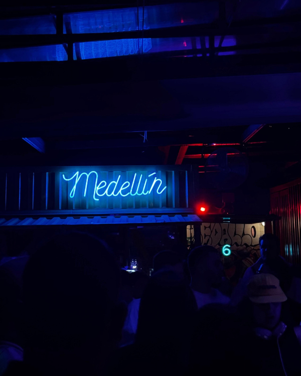 Neon sign Medellin